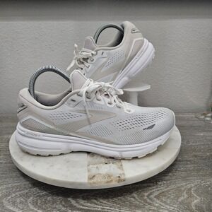 Brooks Ghost 15 Womens 9.5 B Shoes White Running Walking Sneaker 1203801B189